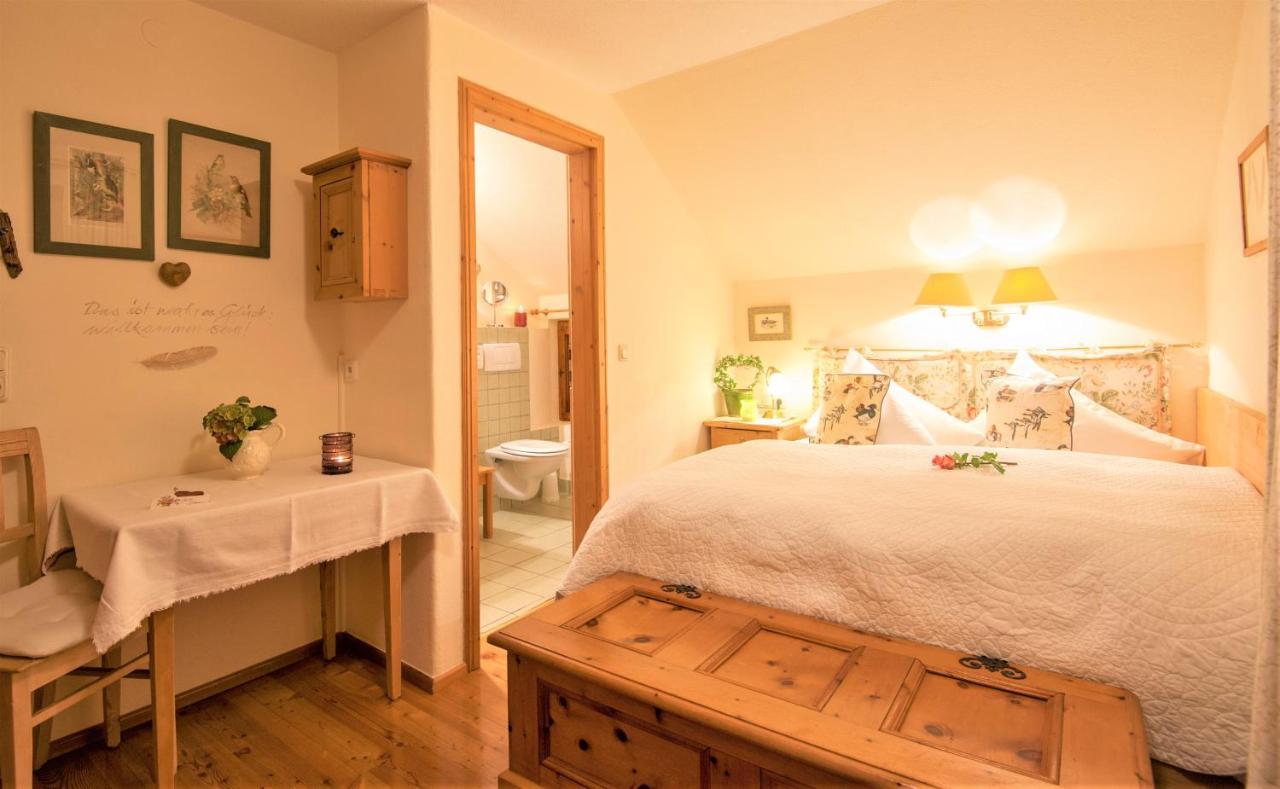 Hannas Alpengruss Apartment - Zimmer 蒂罗尔-泽费尔德 外观 照片