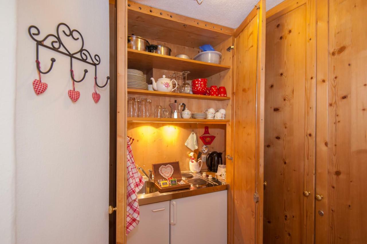 Hannas Alpengruss Apartment - Zimmer 蒂罗尔-泽费尔德 外观 照片